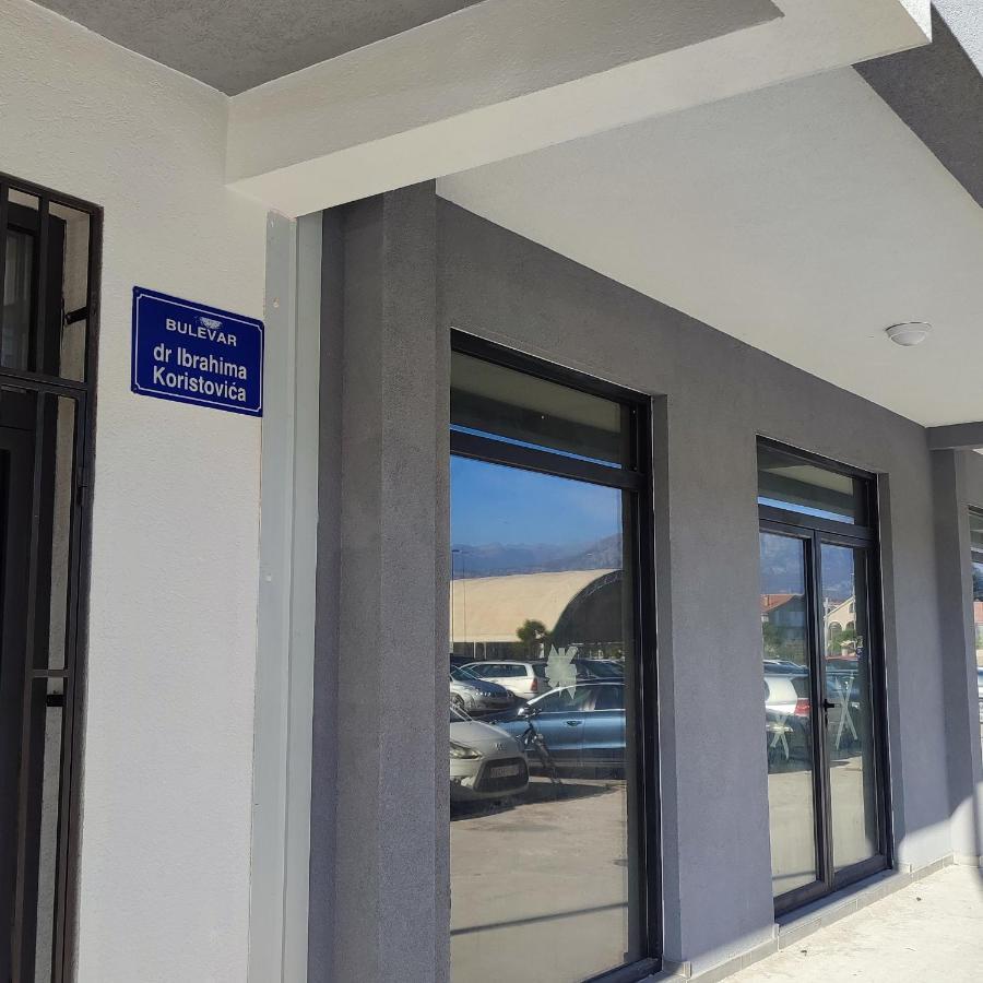 Apartmani Stari Aerodrom Podgorica Esterno foto
