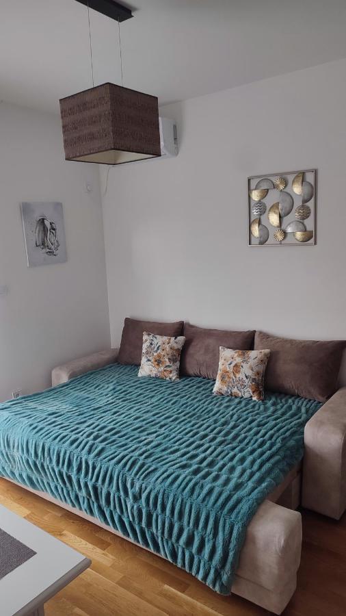 Apartmani Stari Aerodrom Podgorica Esterno foto
